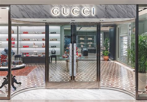 nearest gucci shop